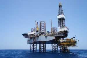 OIL INDUSTRY PREDICTS MAJOR COMEBACK, 100,000 NEW JOBS