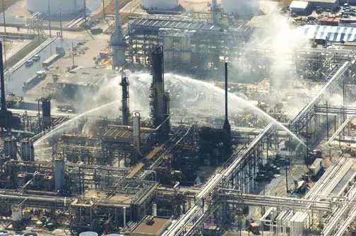 Blast Injuries Caused by Refinery Explosions