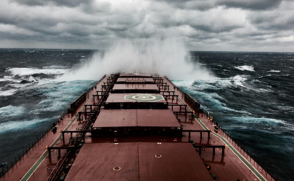 Vessel captain slips in hazardous weather
